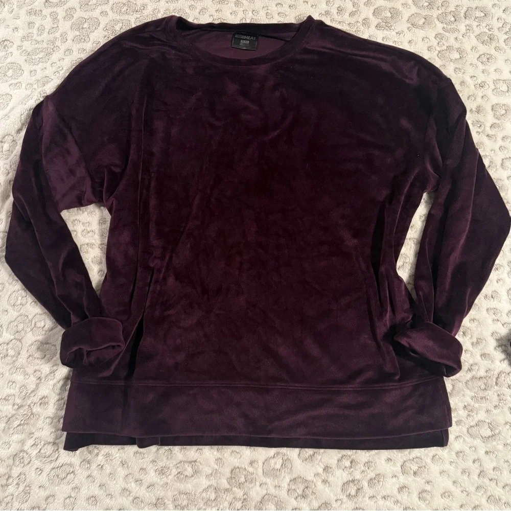 32 DEGREE Rich Purple Velvet Top and Bottom Pajama Set / Loungewear - Picture 3 of 9